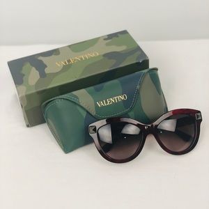 VALENTINO GARAVANI NWT cat eye rock stud glasses